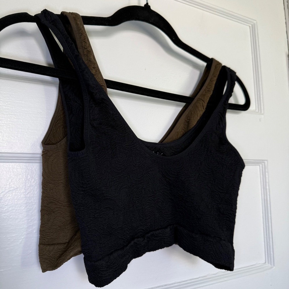NUX Seamless Crop Top Bundle Black Olive Green V-Neck Textured Activewear Small